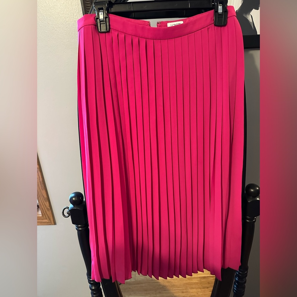 Pleated skirt